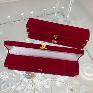 Zamatová darčeková krabička