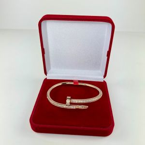 Dámsky oceľový náramok klinec rose 