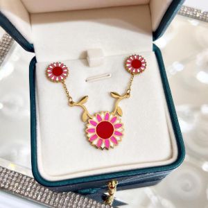 Oceľová súprava kvet