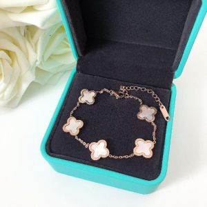 Náramok z chirurgickej ocele 